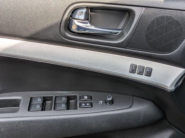 2009 INFINITI G37x x