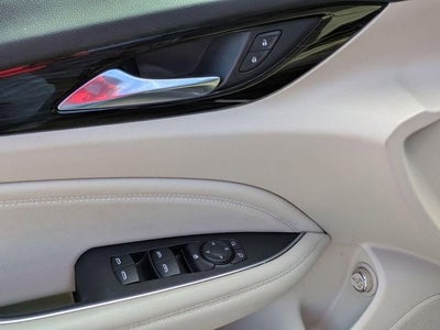 2020 Buick Regal TourX Essence
