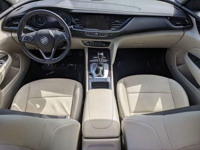 2020 Buick Regal TourX Essence