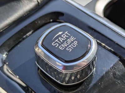 2022 Volvo XC90 T5 Momentum 7 Passenger