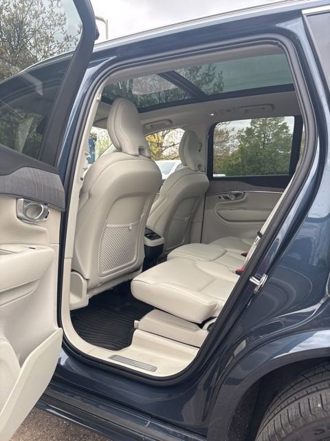 2024 Volvo XC90 B5 Plus Bright Theme