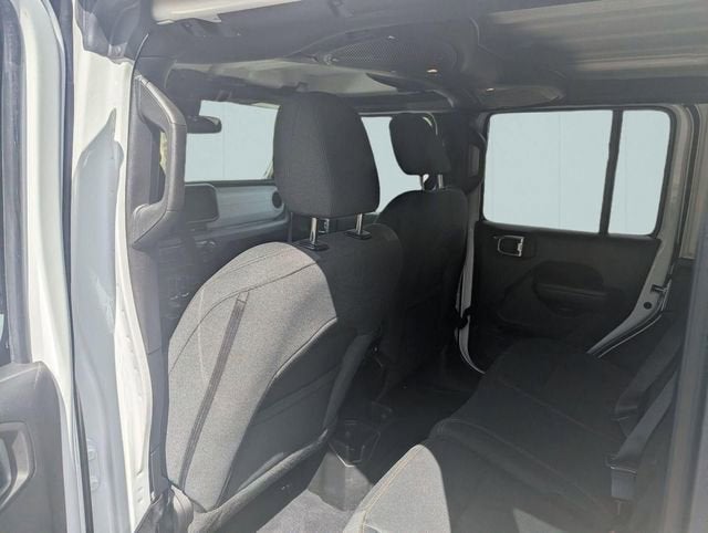 2025 Jeep Wrangler 4-Door Summit 4x4