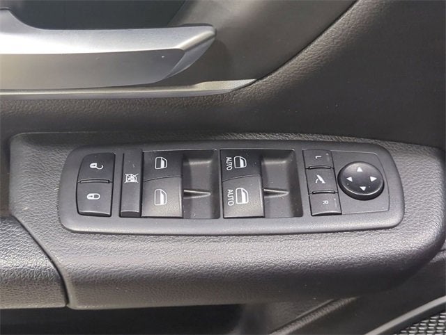 2019 RAM 1500 Big Horn/Lone Star Crew Cab 4x4 5'7" Box