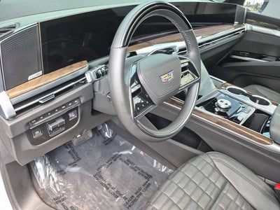 2025 Cadillac Escalade Sport Platinum