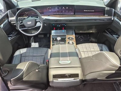 2025 Cadillac Escalade Sport Platinum
