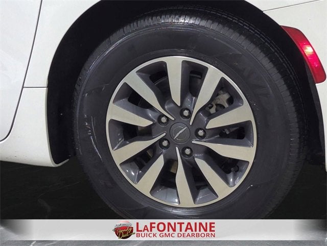 2024 Chrysler Pacifica Hybrid Select