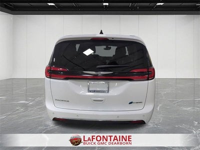 2024 Chrysler Pacifica Hybrid Select