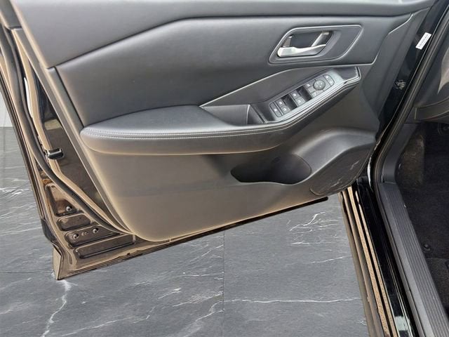 2025 Nissan Rogue SV FWD