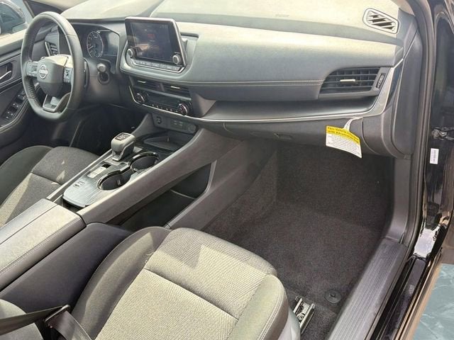 2025 Nissan Rogue SV FWD