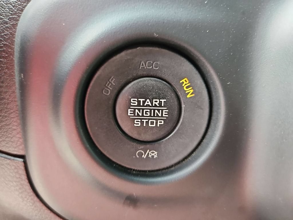2020 Jeep Wrangler Unlimited Black and Tan - Photo 16