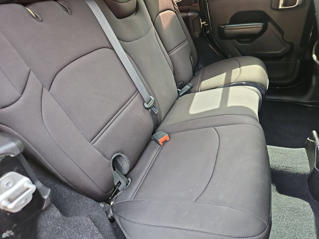 2020 Jeep Wrangler Unlimited Black and Tan - Photo 25