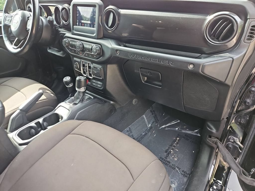 2020 Jeep Wrangler Unlimited Black and Tan - Photo 27