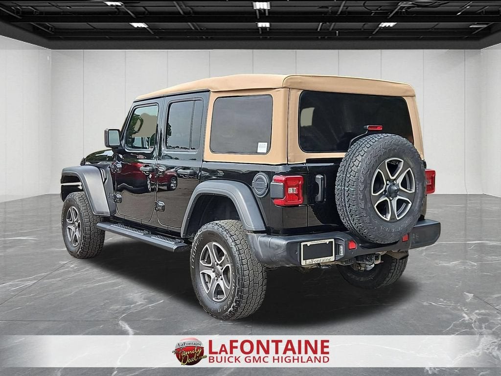 2020 Jeep Wrangler Unlimited Black and Tan - Photo 6