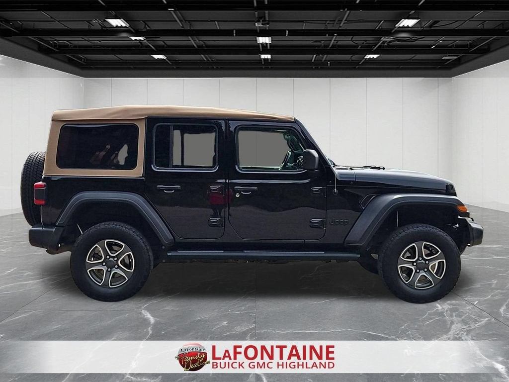 2020 Jeep Wrangler Unlimited Black and Tan - Photo 9