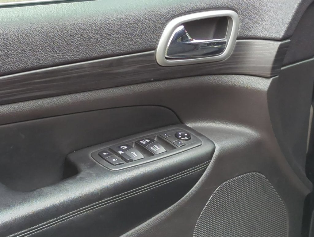 2019 Jeep Grand Cherokee Laredo E 4x4