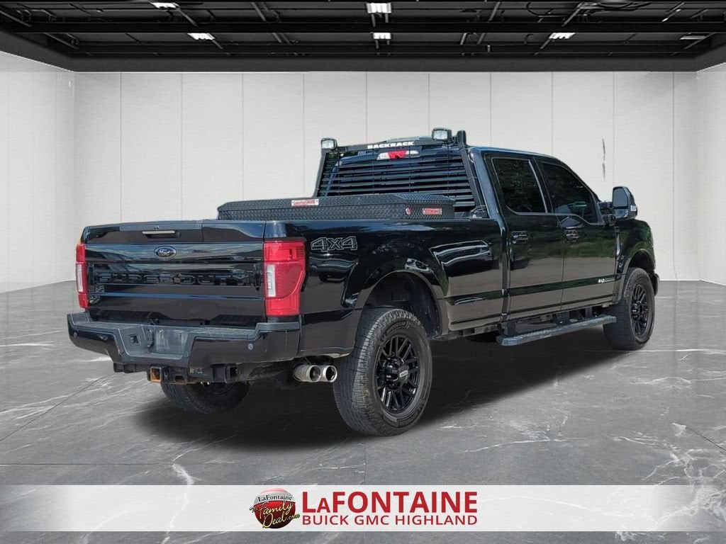 2022 Ford F-350 LARIAT