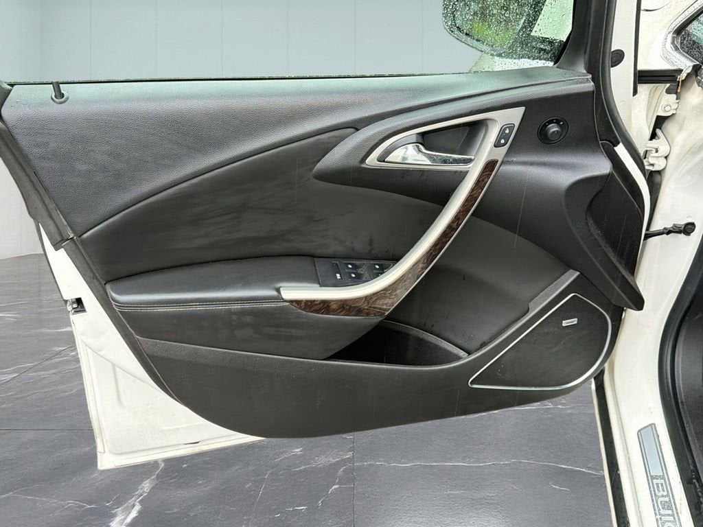 2012 Buick Verano Leather Group