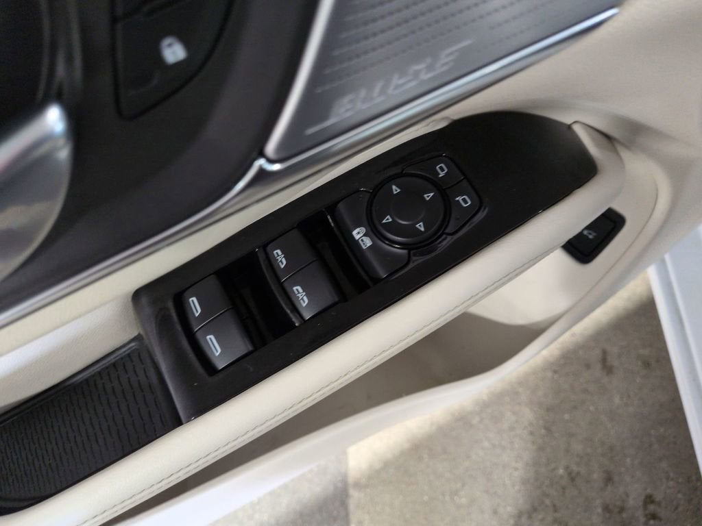 2023 Cadillac CT4 Luxury