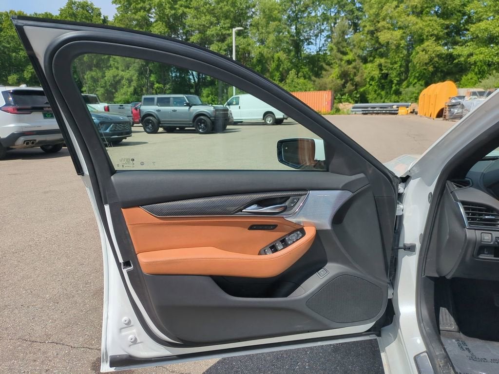 2023 Cadillac CT5 Premium Luxury