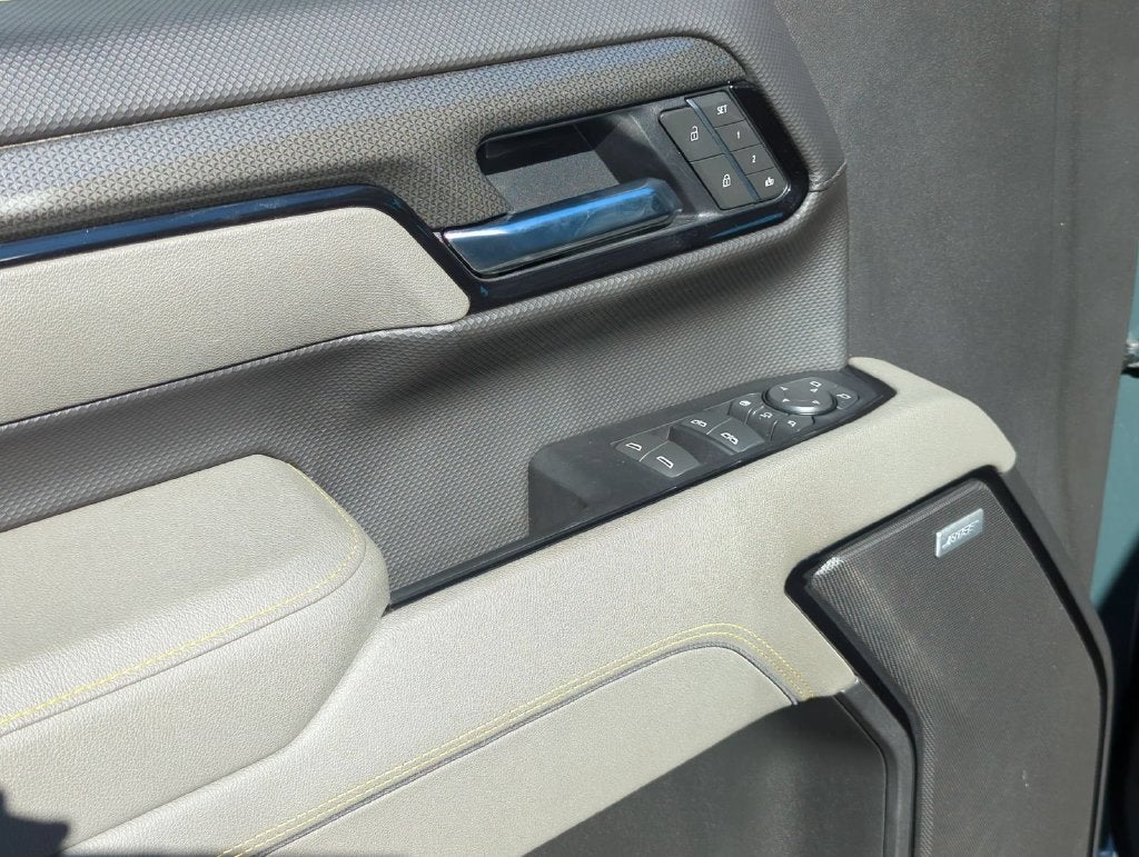 2025 Chevrolet Silverado 2500HD ZR2 - Photo 24