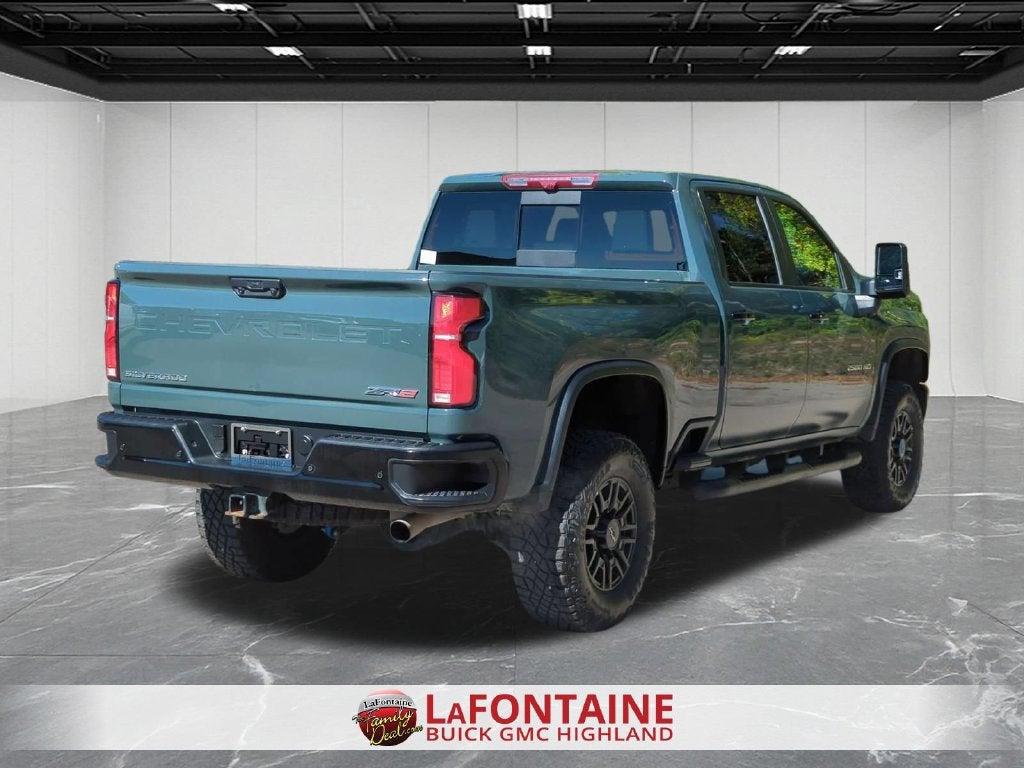 2025 Chevrolet Silverado 2500HD ZR2 - Photo 8