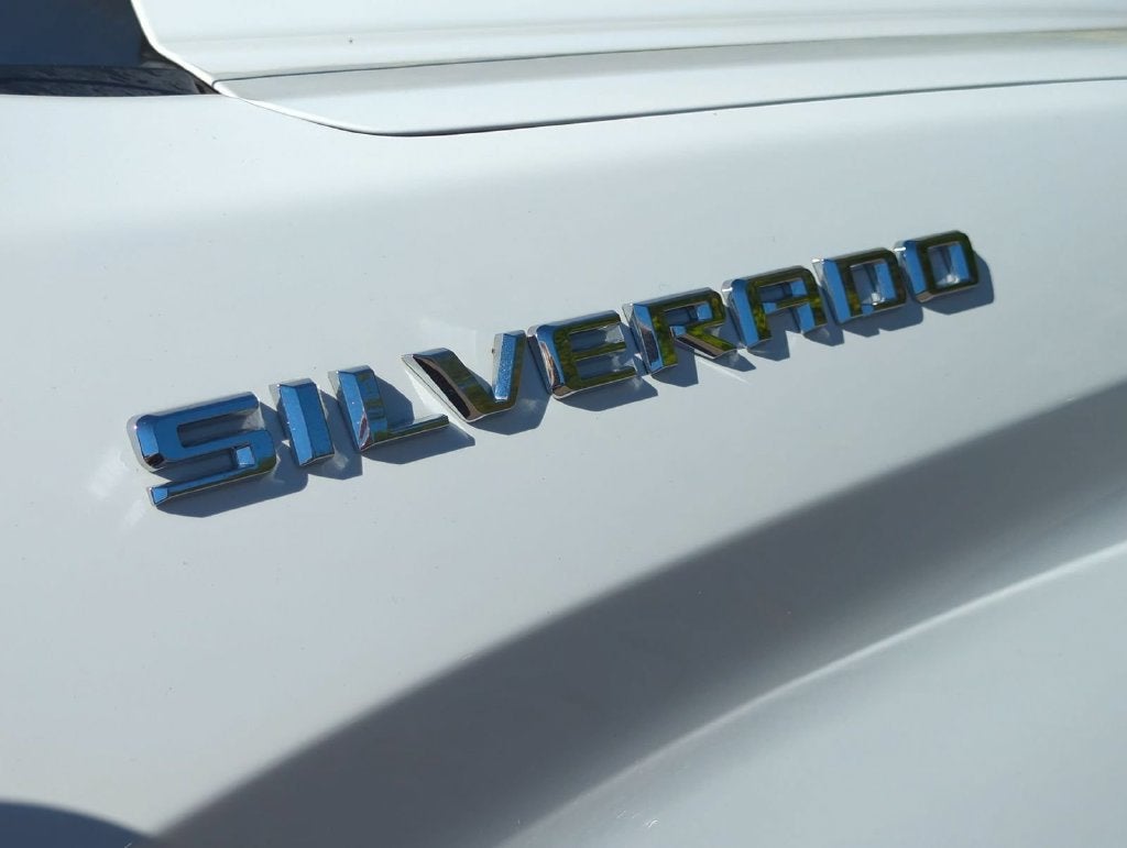 2025 Chevrolet Silverado 1500 LTZ - Photo 32