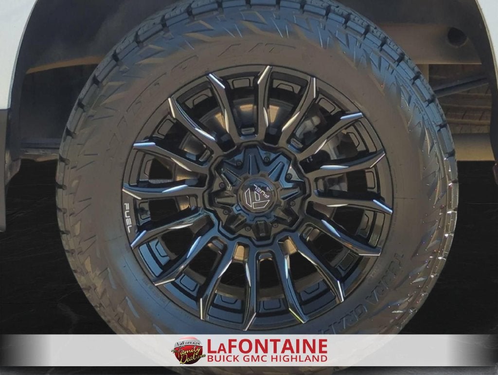 2025 Chevrolet Silverado 1500 LTZ - Photo 33