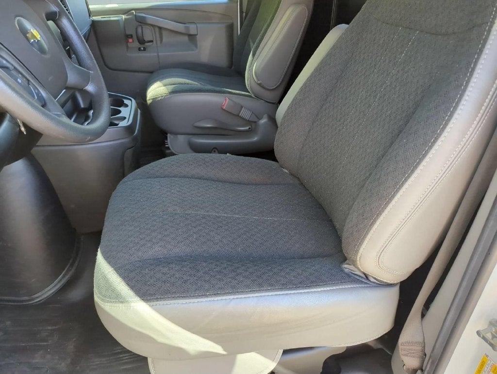 2025 Chevrolet Express Cargo Work Van - Photo 14