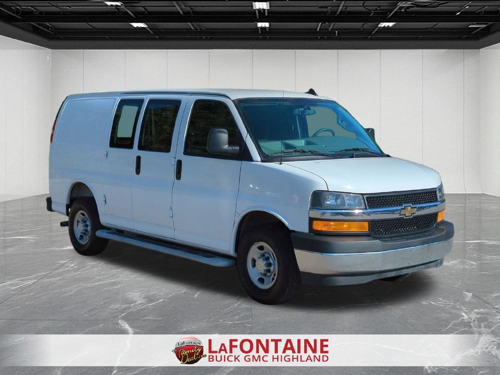 2025 Chevrolet Express Cargo Work Van - Photo 2