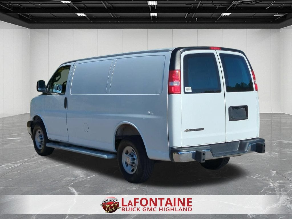2025 Chevrolet Express Cargo Work Van - Photo 6