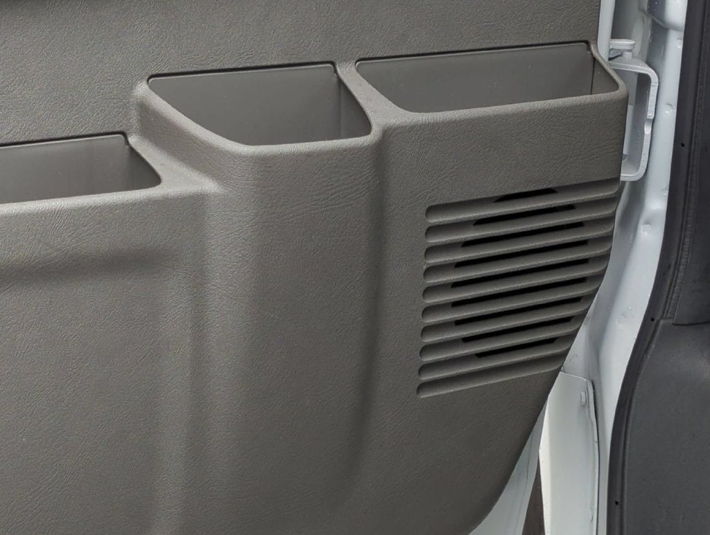 2025 Chevrolet Express Cargo Work Van - Photo 19