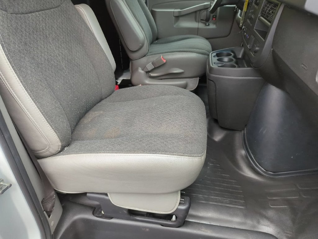 2025 Chevrolet Express Cargo Work Van - Photo 21