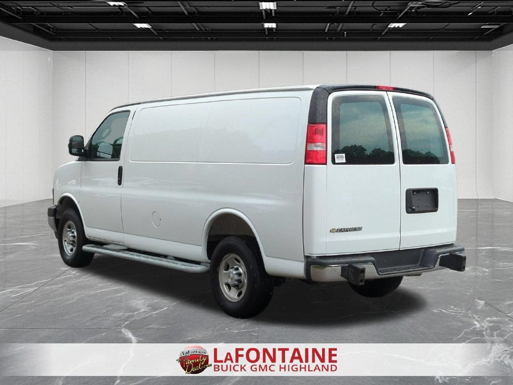 2025 Chevrolet Express Cargo Work Van - Photo 6
