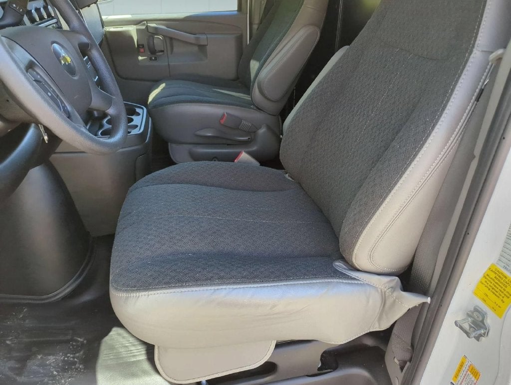 2025 Chevrolet Express Cargo Work Van - Photo 16