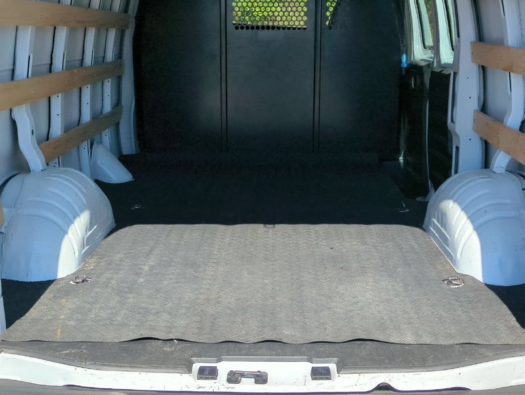 2025 Chevrolet Express Cargo Work Van - Photo 20
