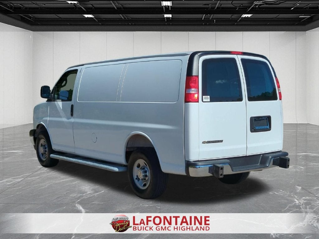 2025 Chevrolet Express Cargo Work Van - Photo 6