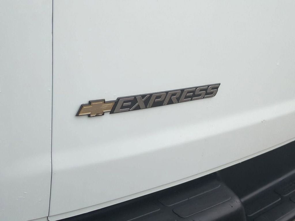 2024 Chevrolet Express Cargo 2500 WT