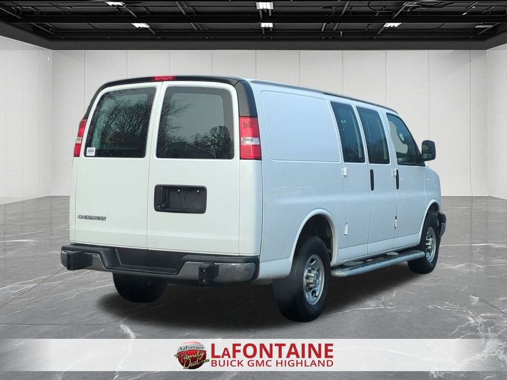 2024 Chevrolet Express Cargo 2500 WT
