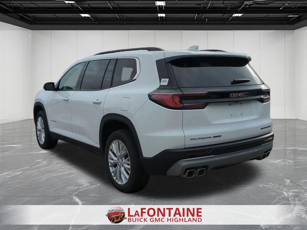 2024 GMC Acadia Elevation