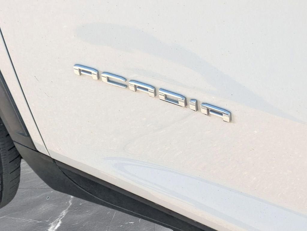 2024 GMC Acadia Elevation