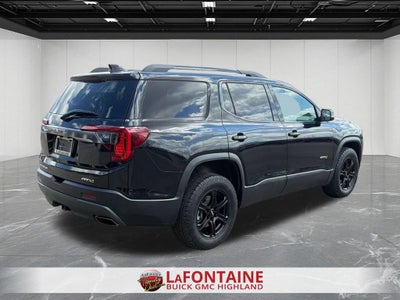 2023 GMC Acadia AT4
