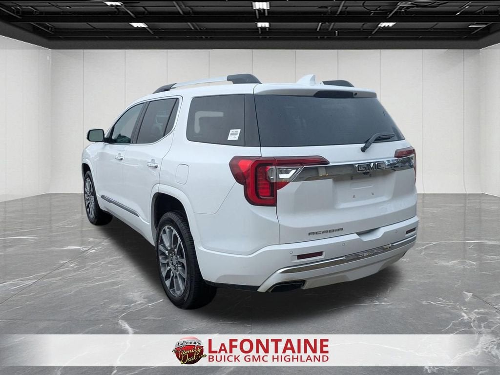 2023 GMC Acadia Denali