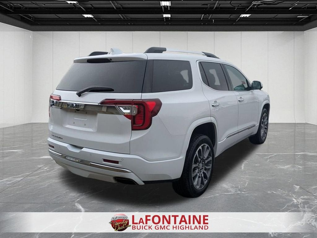 2023 GMC Acadia Denali