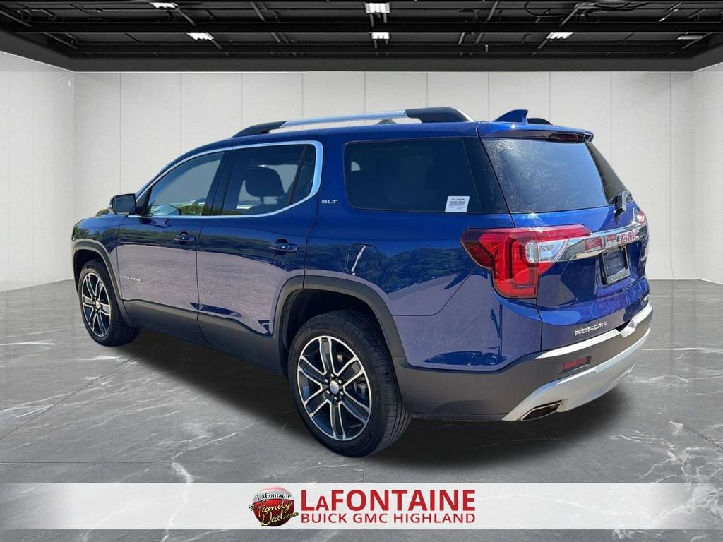 2023 GMC Acadia SLT