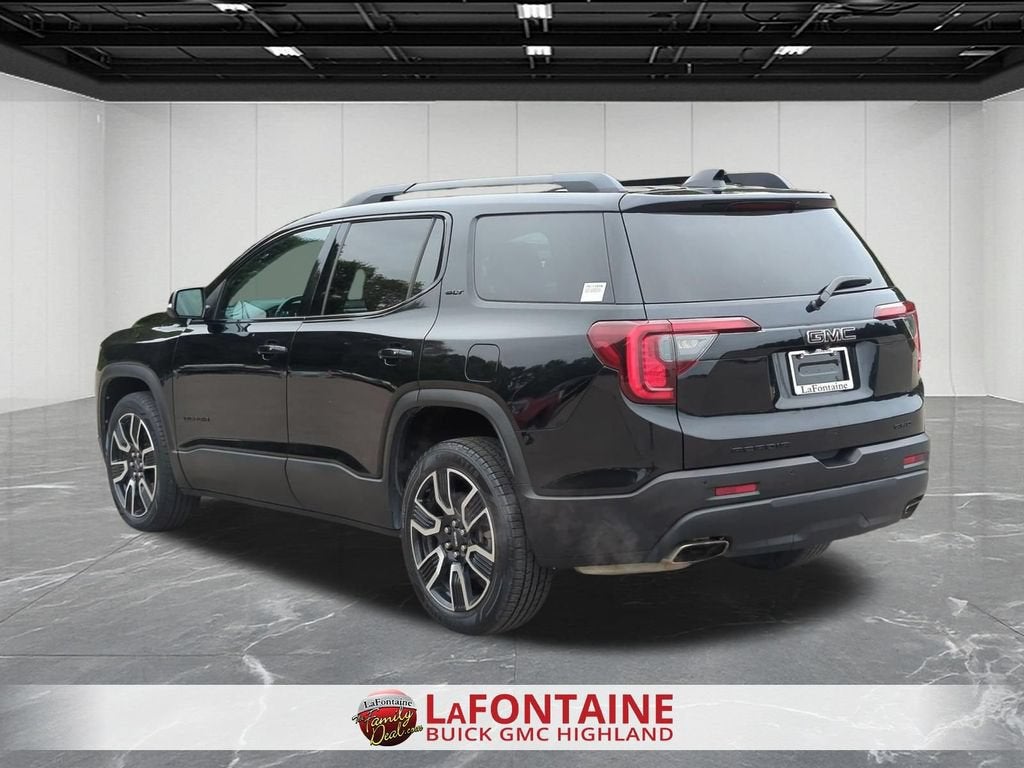 2021 GMC Acadia SLT