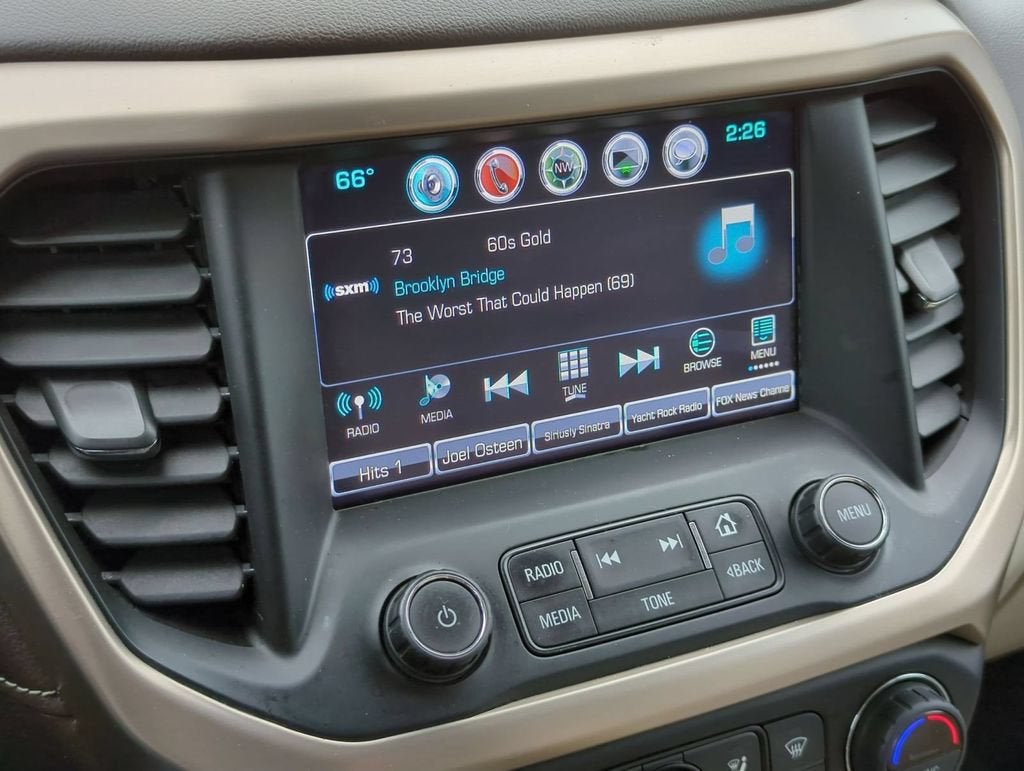 2018 GMC Acadia Denali - Photo 13