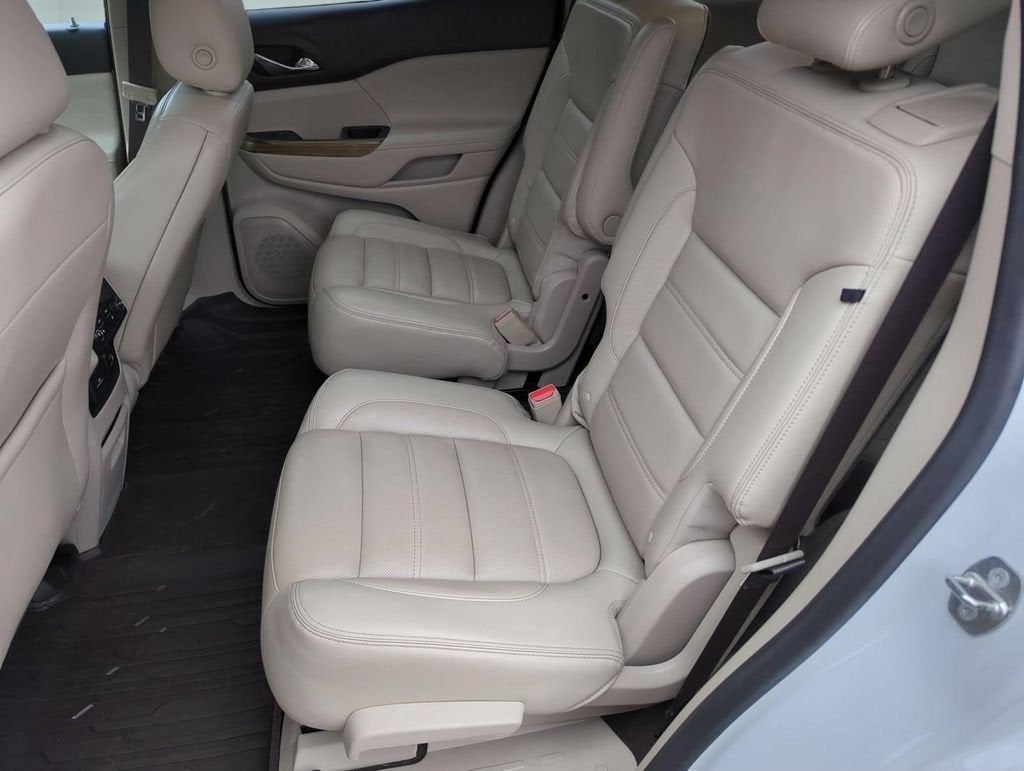 2018 GMC Acadia Denali - Photo 25