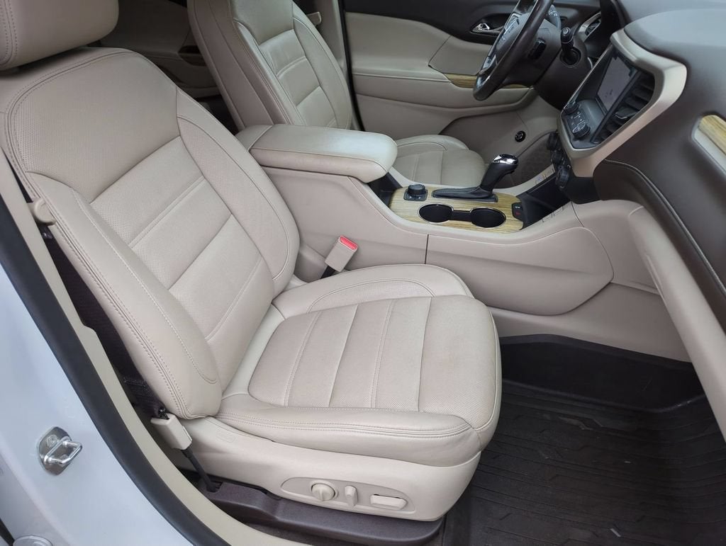 2018 GMC Acadia Denali - Photo 28