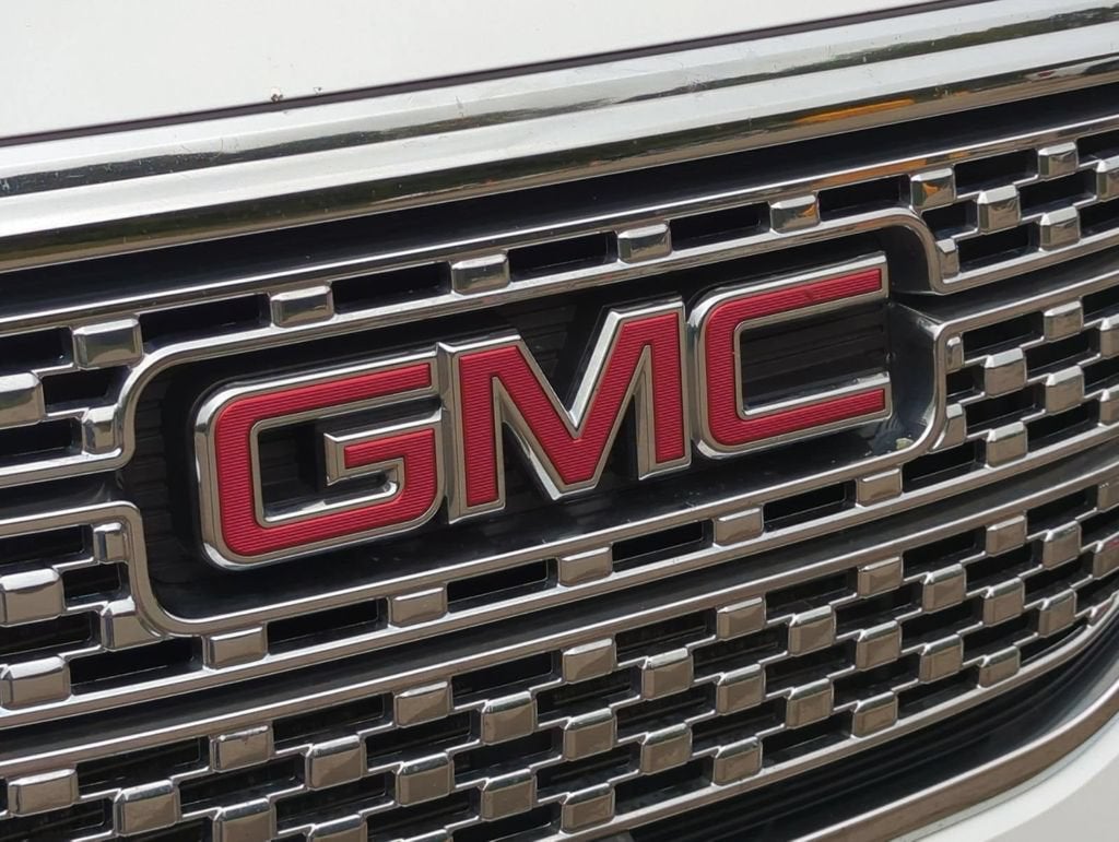 2018 GMC Acadia Denali - Photo 31
