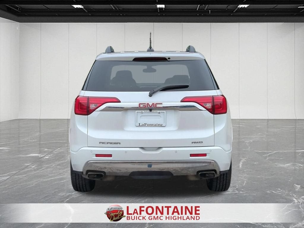 2018 GMC Acadia Denali - Photo 7